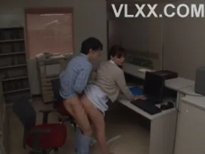 Đụ nữ sếp khó tinh do thiếu tình thở không kịp